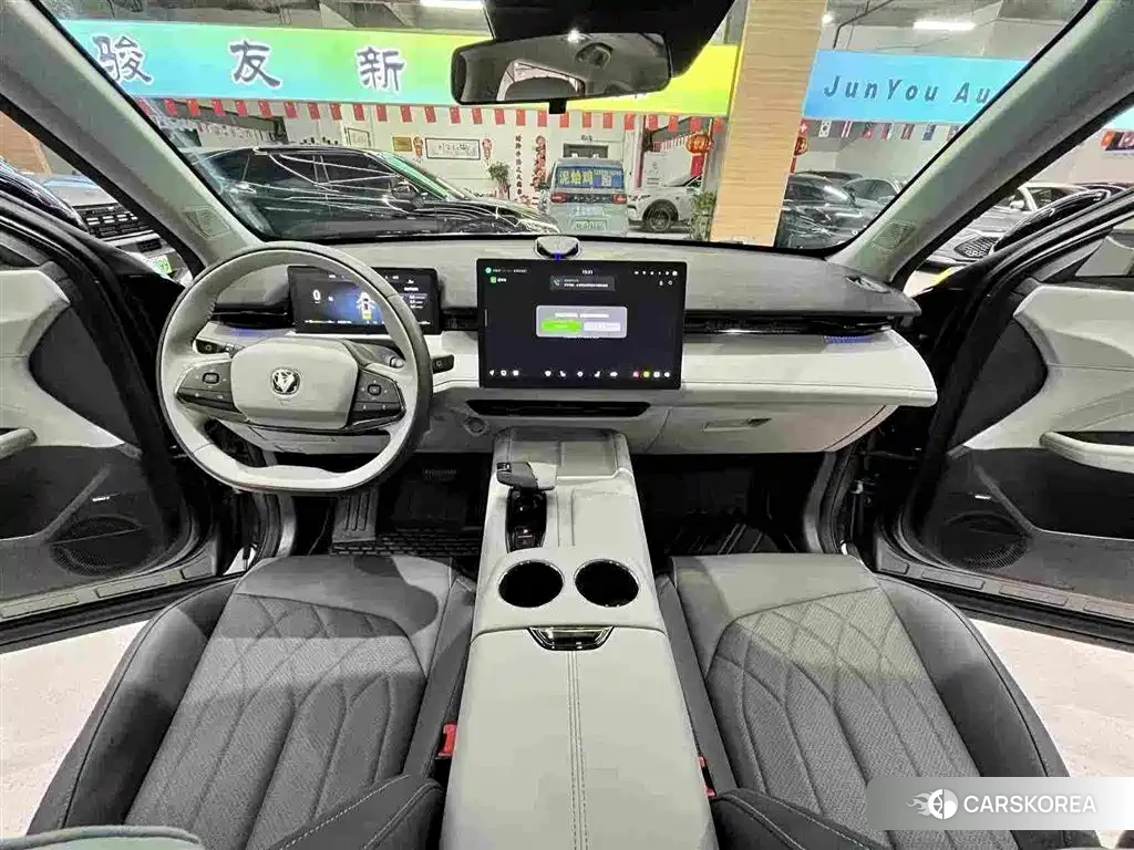 Chang'an Changan UNI-Z New Energy id 4583760 из Китая 12
