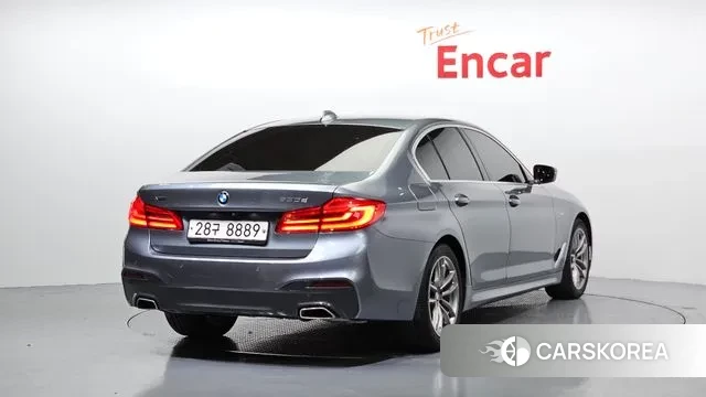 BMW 5 Series (G30) id 3344838 из Кореи 12