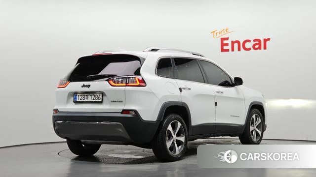 Jeep Cherokee (KL) id 4732256 из Кореи 12