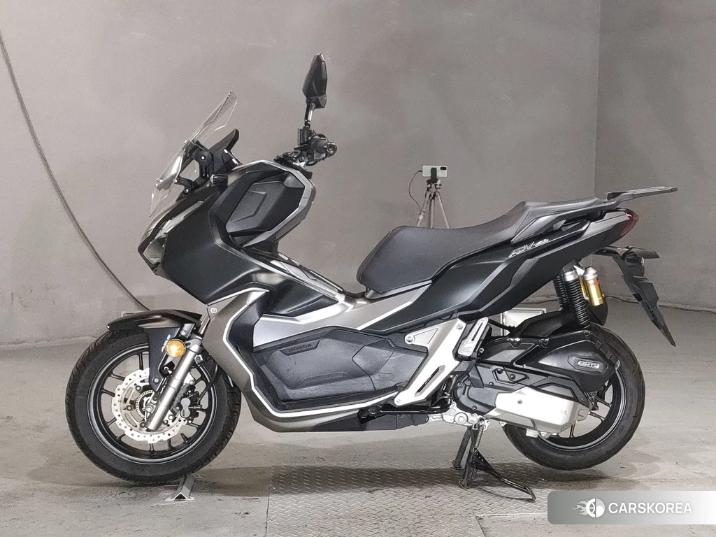 Проданный Honda ADV150 2019 из Японии