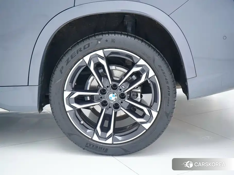 BMW X1 id 4629047 из Китая 12