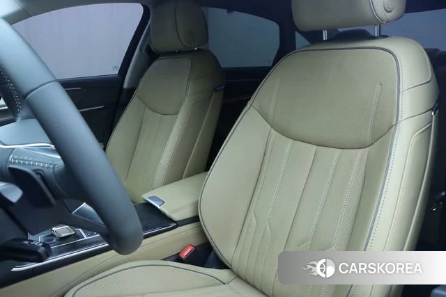 Audi A6L id 4259191 из Китая 12