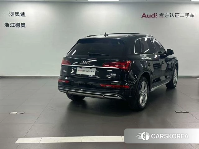 Audi Q5L 2022 Черный из Китая, фото 2