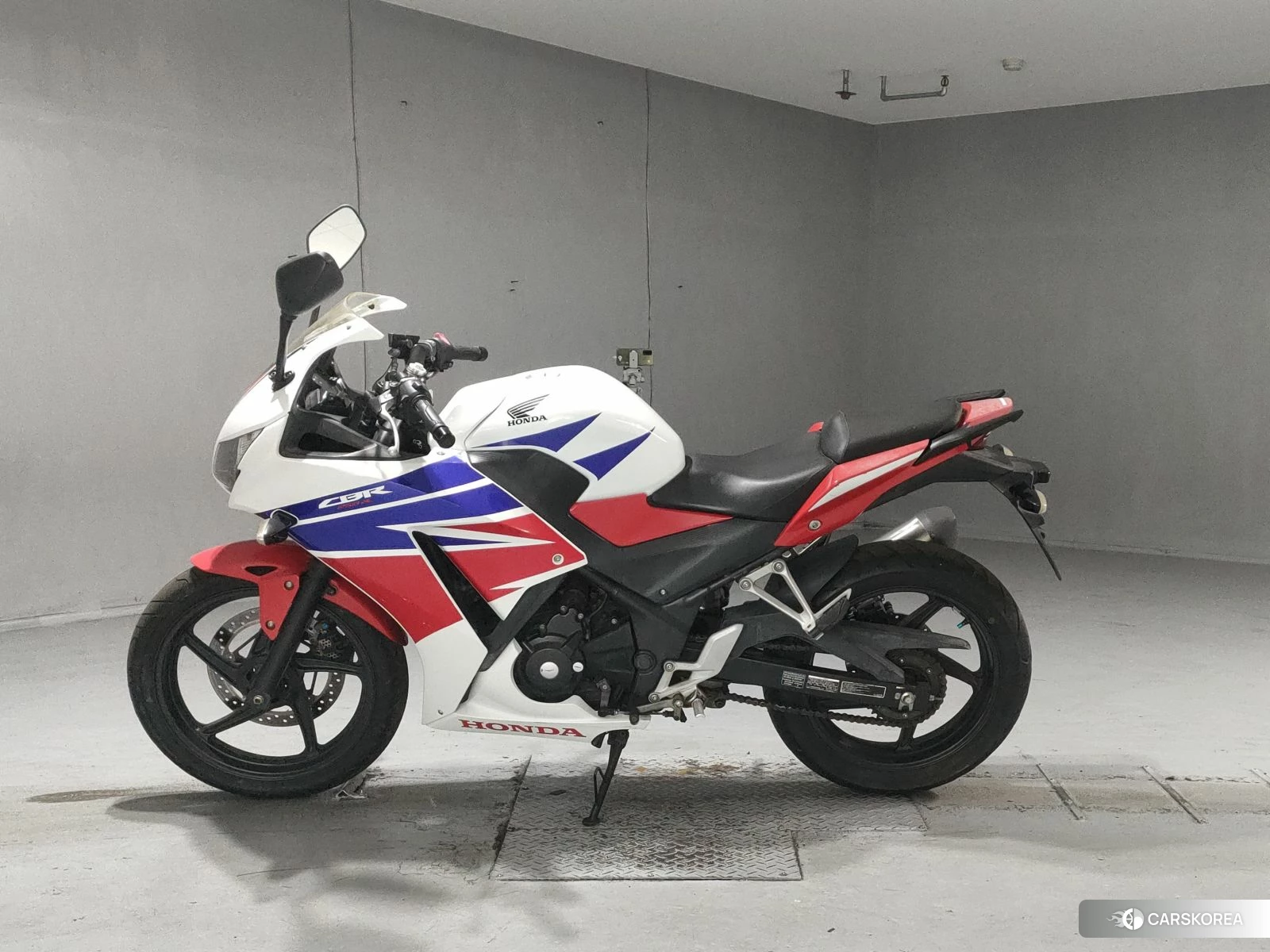 Проданный Honda CBR250R 2015 из Японии, фото 2