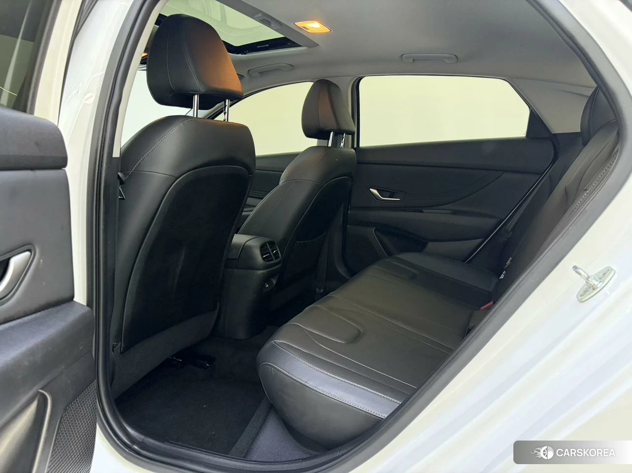 Hyundai Elantra id 4452131 из Китая 7