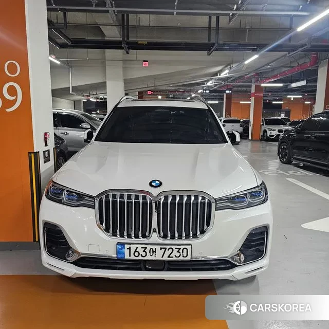 BMW X7 (G07) 2022 Белый из Кореи, фото 2