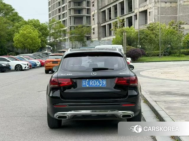 Mercedes-Benz GLC 2021 Черный из Китая, фото 2