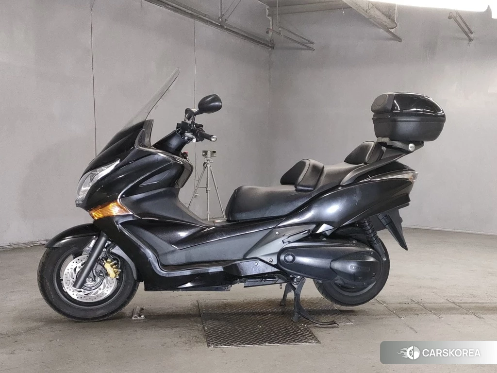 Проданный Honda SILVER WING 600 GT 2011 из Японии