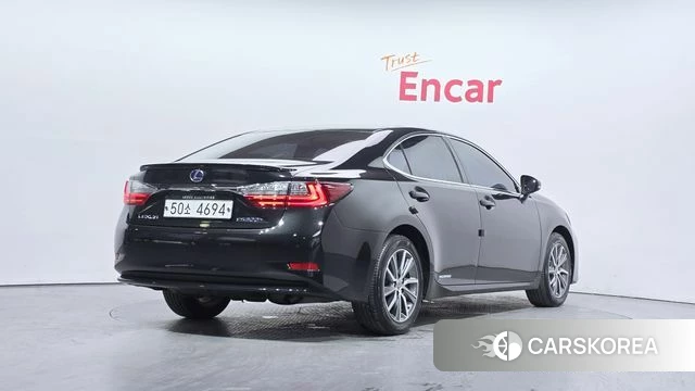 Lexus New ES300h id 3900036 из Кореи 12