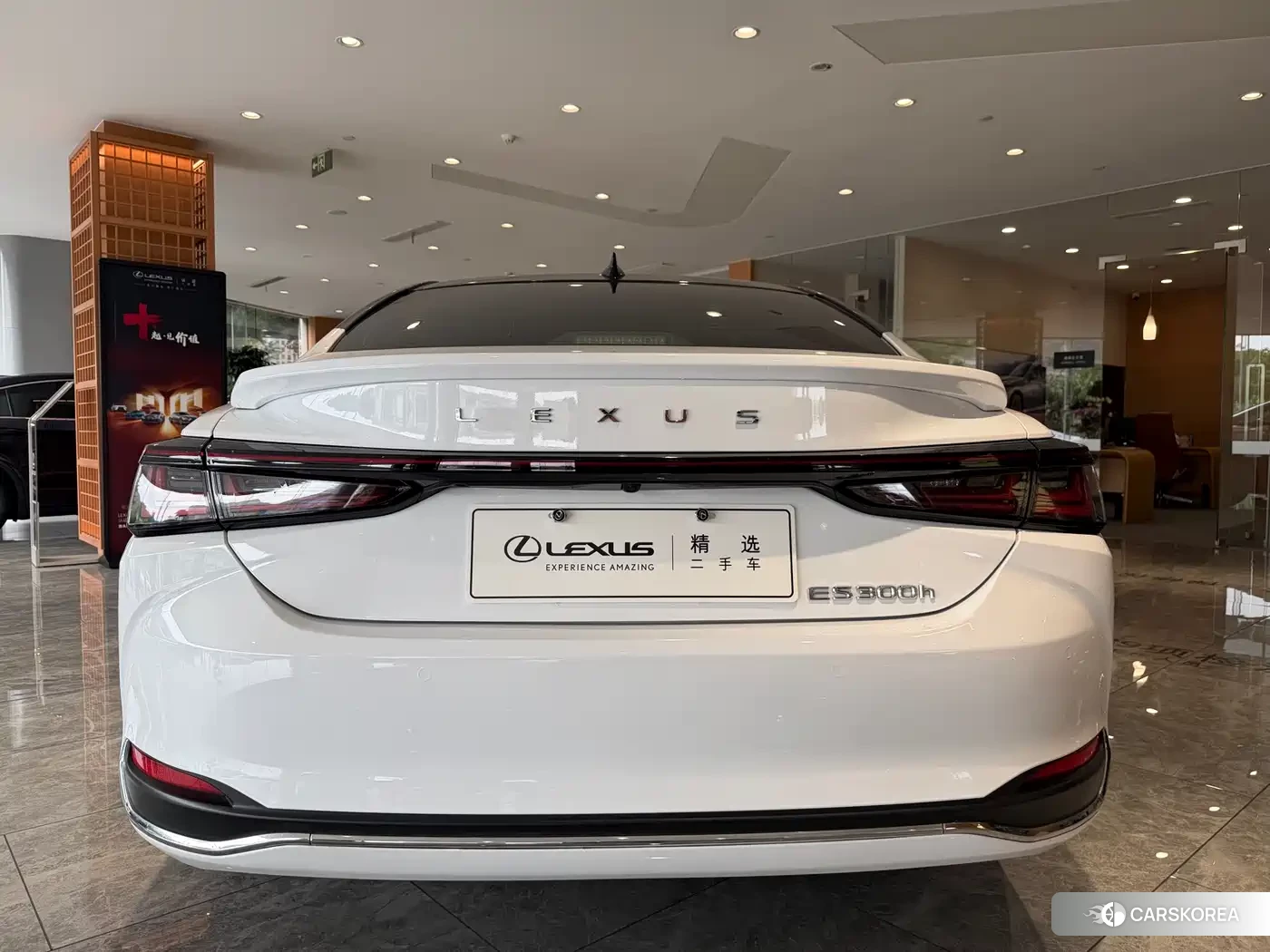 Lexus ES 2025 Белый из Китая, фото 2