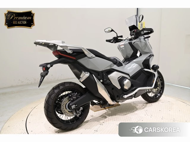 Проданный Honda X-ADV 750 2023 из Японии, фото 2