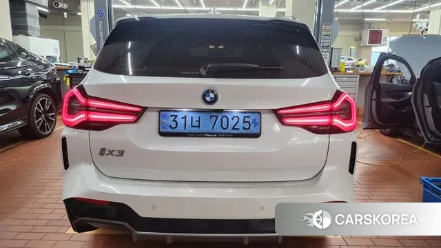 BMW iX3 2024 Белый из Кореи, фото 2