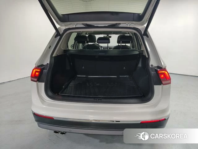 Volkswagen Tiguan L id 4215753 из Китая 12