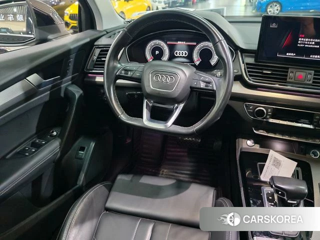 Audi Q5L 2022 Черный из Китая, фото 2