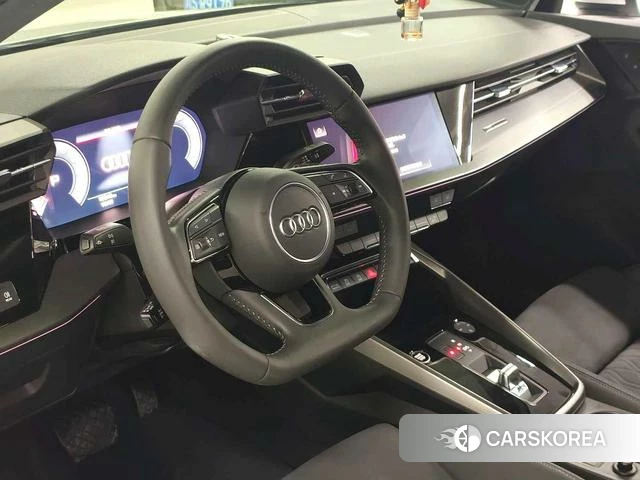 Audi A3 2021 Белый из Китая, фото 2