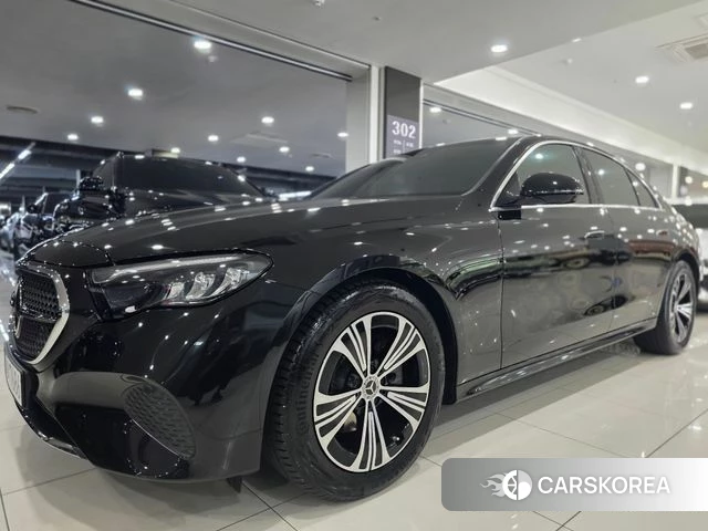 Mercedes-Benz E-Class W214 2025 Черный из Кореи, фото 4
