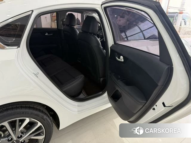 Kia K3 id 4205824 из Китая 12