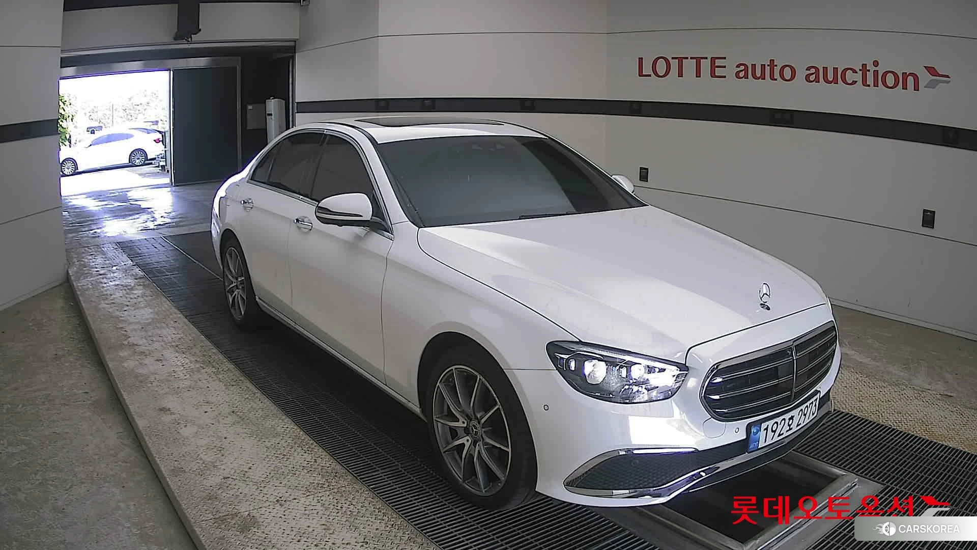 Mercedes-Benz Mercedes-Benz E300 e 4MATIC id 4289668 из Кореи 12