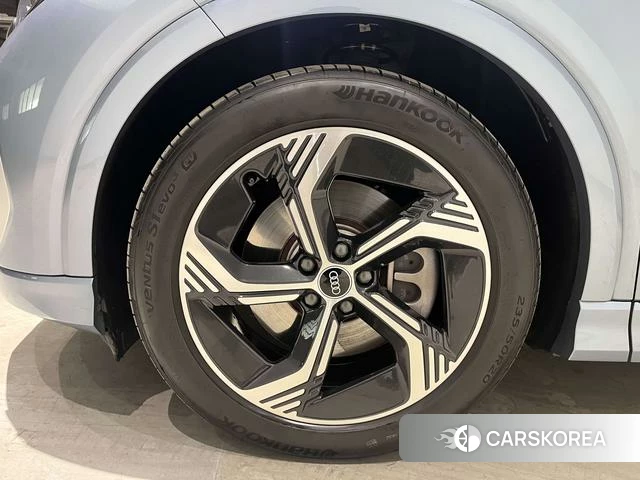 Audi Q4 e-tron 2024 Синий из Китая, фото 5