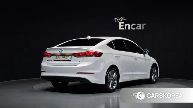 Hyundai Avante AD id 3510096 из Кореи 12