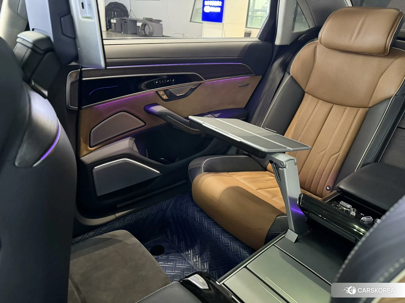 Audi A8 id 4512697 из Китая 11