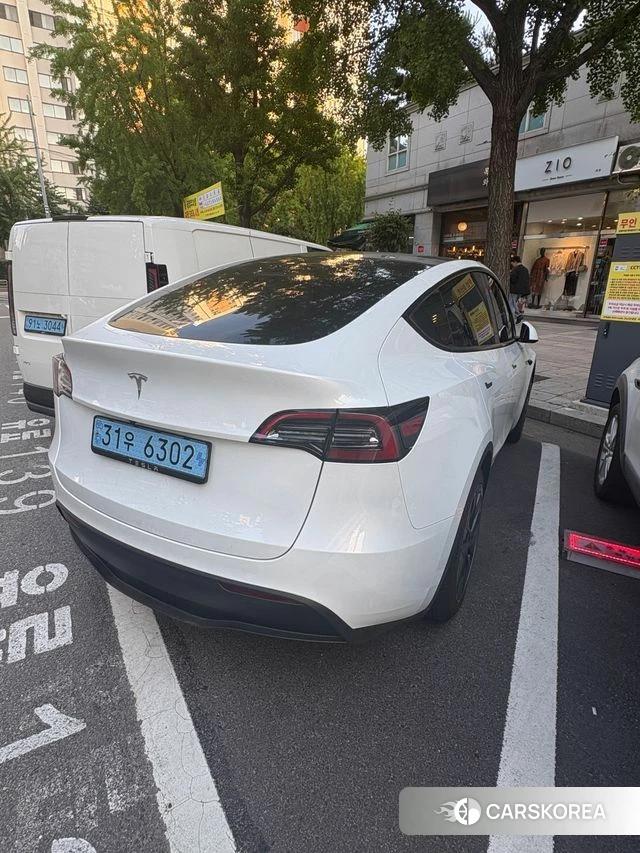 Tesla Model Y 2024 Белый из Кореи, фото 2