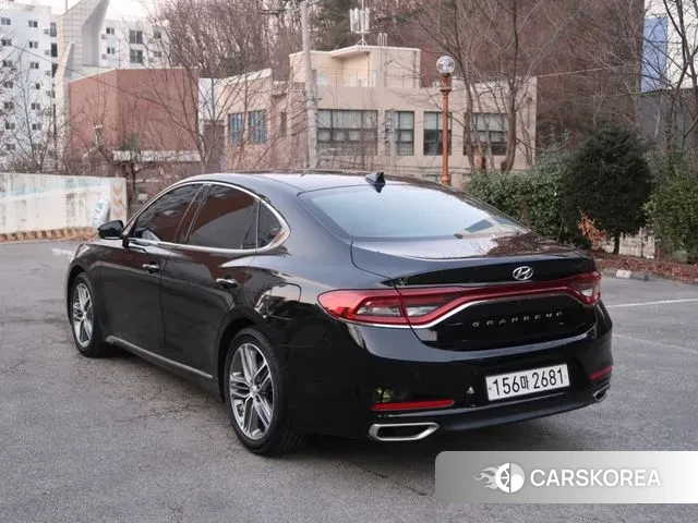Hyundai Grandeur IG id 2331565 из Кореи 12