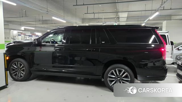 Cadillac Escalade 5th Generation 2023 Черный из Кореи, фото 6