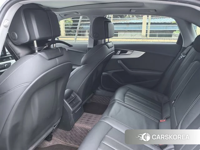 Audi A4L 2024 Белый из Китая, фото 6