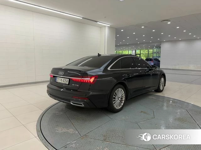 Audi A6 (C8) 2021 Черный из Кореи, фото 3