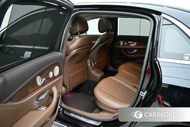Mercedes-Benz E-class id 4297997 из Китая 12