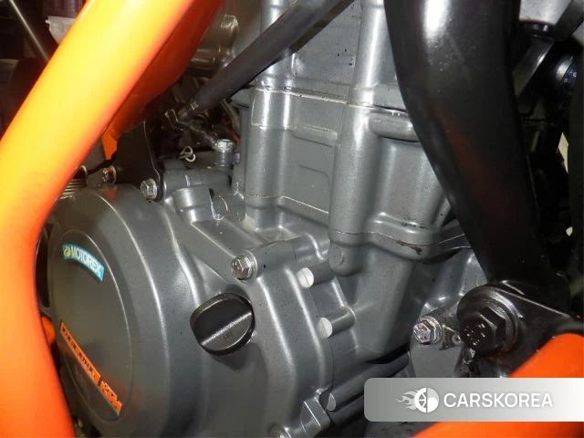 Engine photo