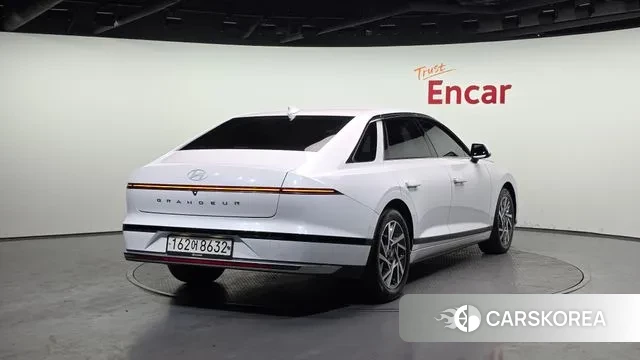 Hyundai Grandeur (GN7) id 3674520 из Кореи 12