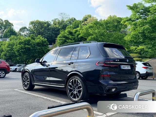 BMW X7 (G07) 2025 Черный из Кореи, фото 5