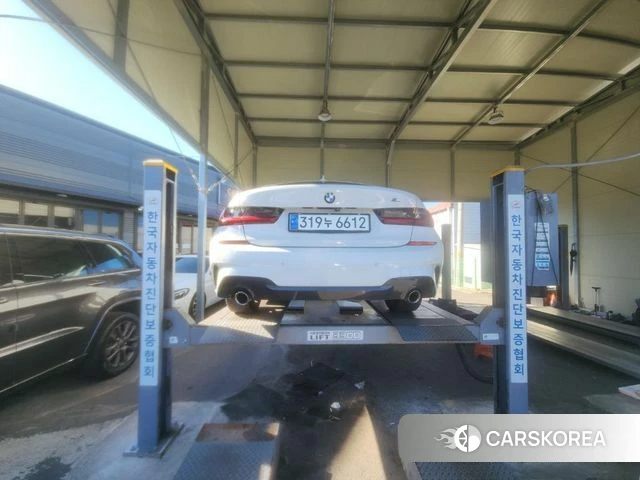 BMW 3 Series (G20) 2019 Белый из Кореи, фото 2