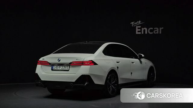 BMW 5 Series (G60) id 4421792 из Кореи 12