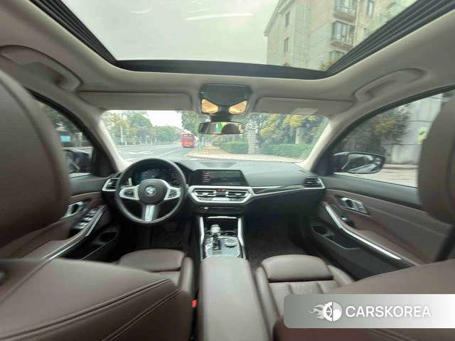 BMW 3 series 2022 Черный из Китая, фото 2
