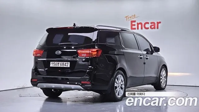 Kia The New Carnival id 2913033 из Кореи 12