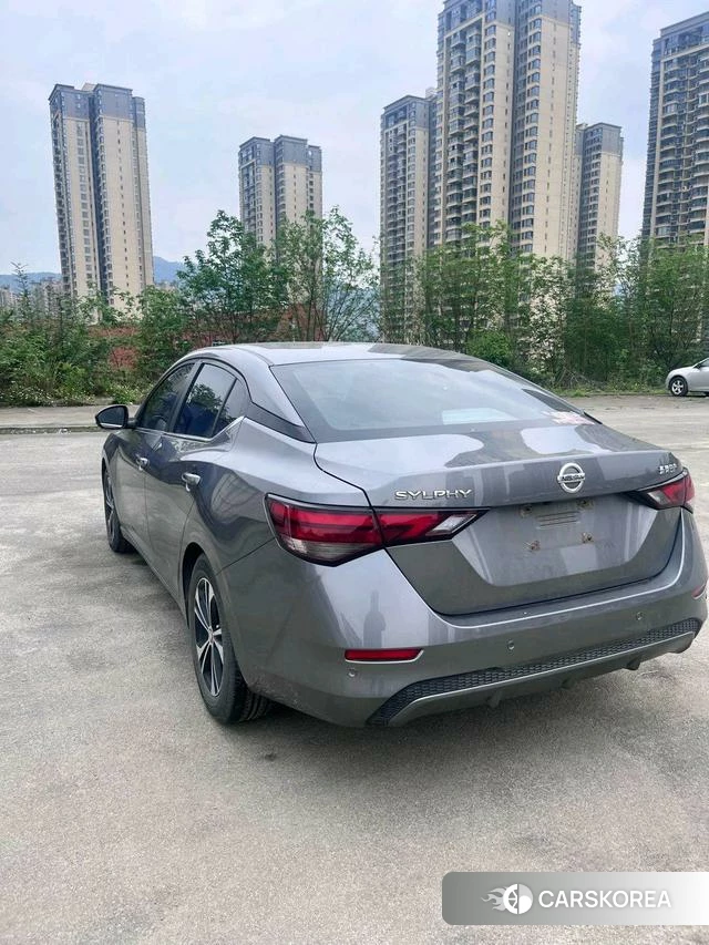 Nissan Xuan Yi 2021 Темно-серый из Китая, фото 2