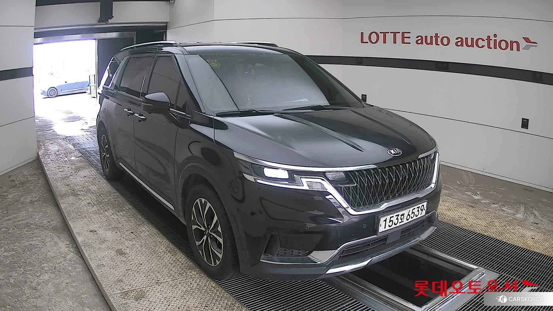 Kia Carnival id 3888387 из Кореи 12