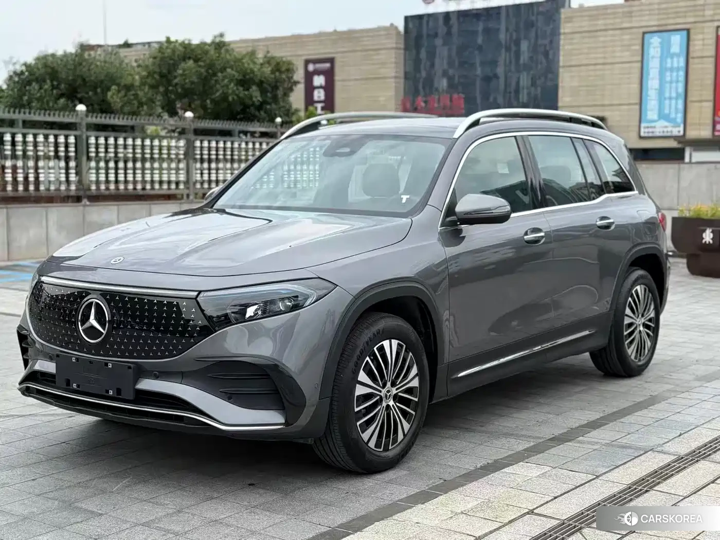 Mercedes-Benz EQB 2026 Silver/gray из Китая, фото 2