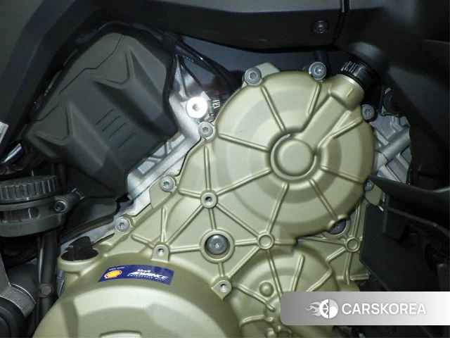 Engine photo