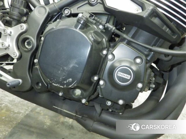 Engine photo
