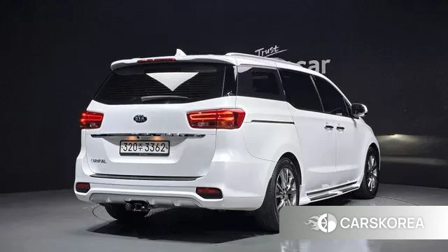 Kia The New Carnival id 3444427 из Кореи 12