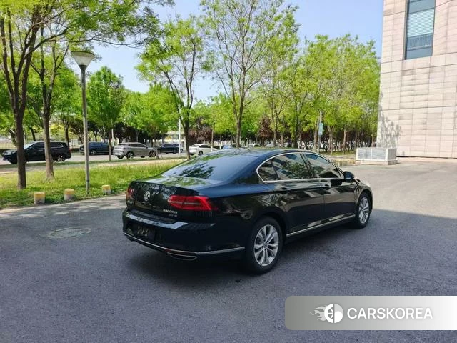 Volkswagen Magotan 2018 Черный из Китая, фото 2