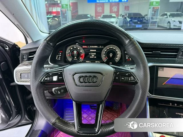 Audi A6 (import) 2021 Черный из Китая, фото 2