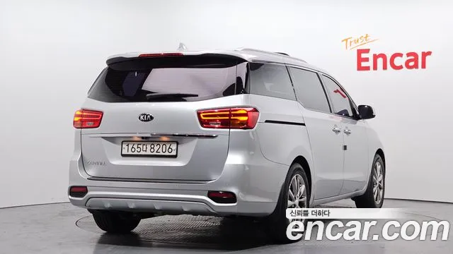 Kia The New Carnival id 2714318 из Кореи 12