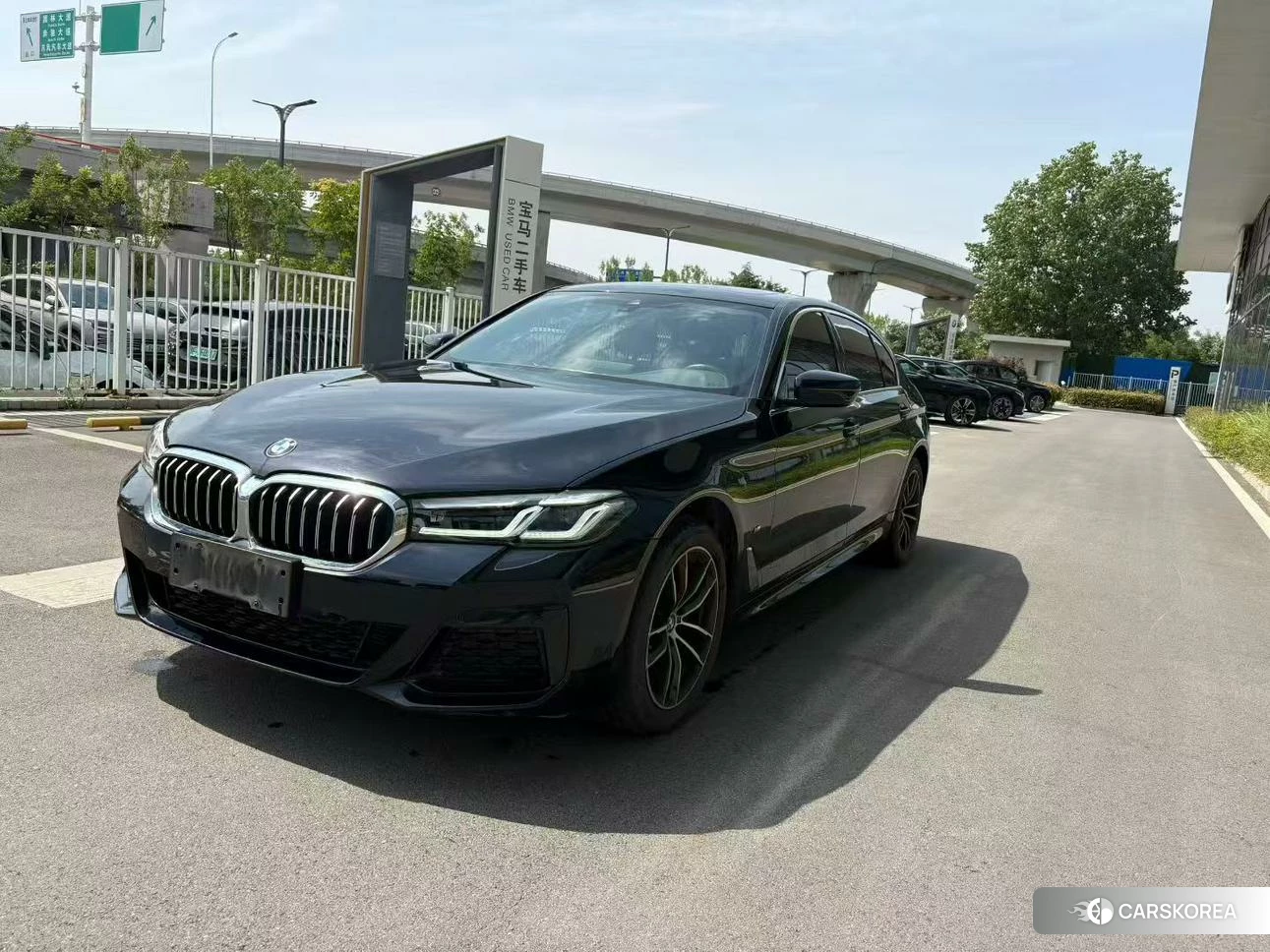 BMW 5 series 2021 Черный из Китая, фото 2