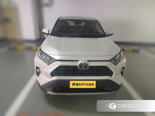 Toyota RAV4 Rongfang 2022 Белый из Китая, фото 2