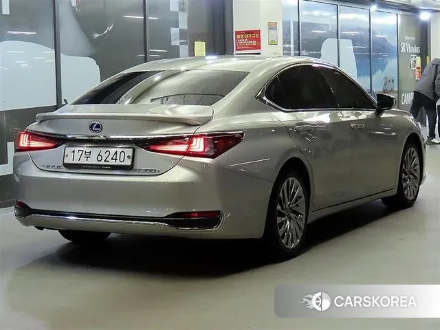 Lexus ES300h 7th generation id 3339423 из Кореи 12